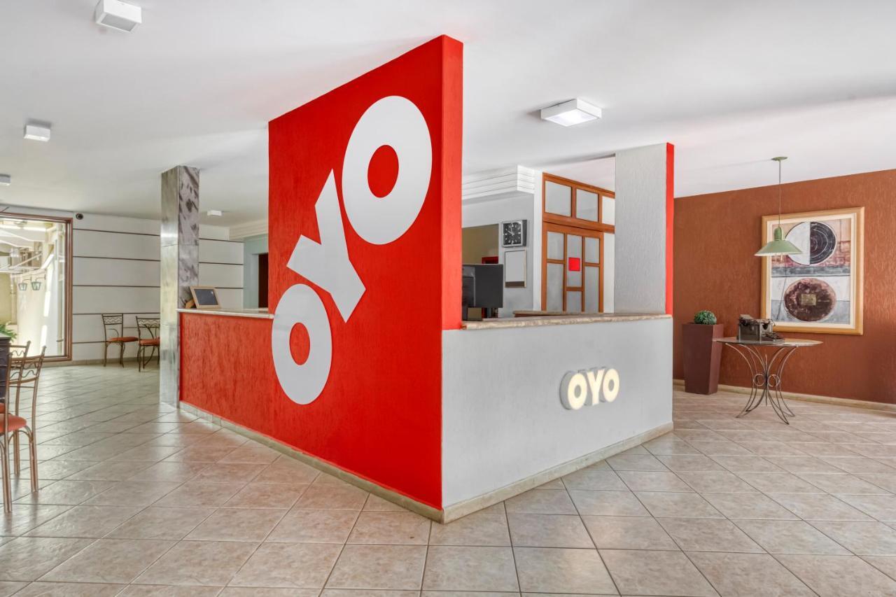 Oyo Hotel Rio Claro Риу-Клару Экстерьер фото